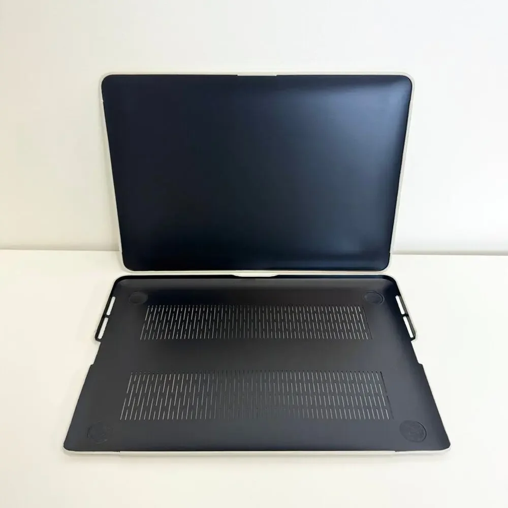 SAINT LAURENT Cream Leather MacBook Pro Case 13